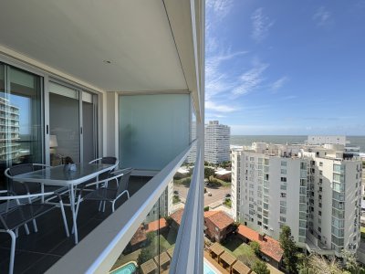 Edificio nuevo con todos los amenities vista a Playa Brava