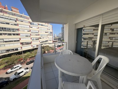 A pasos de Gorlero y ambas Playas Mansa y Brava.