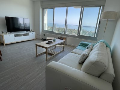 Pis alto con hermosa vista a Playa Mansa