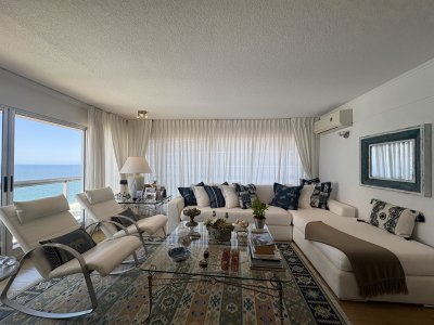 Unico , piso alto con vista increible