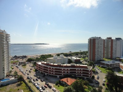 Playa Mansa, buena vista al mar, parrillero y buenos amenities
