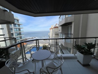Frente al mar, preciosa vista, aire acondicionado, piscina, lindo decorado