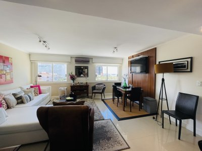 Lindo apto. muy bien ubicado