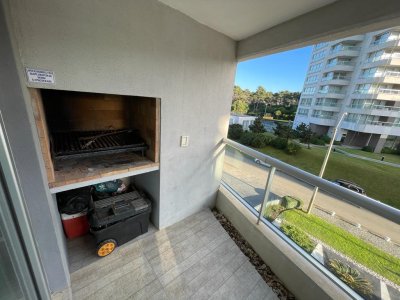 Muy lindo apatrtamento con parrilla propia 