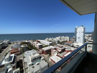 Piso alto, excelente vista