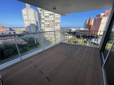 Terraza con vista a la Playa Brava, garage 