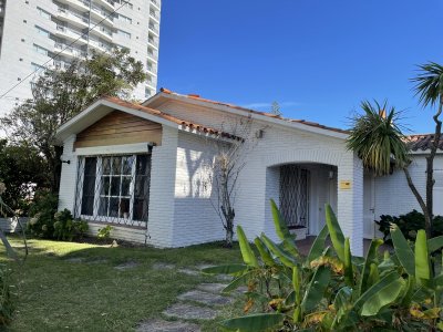 Playa Mansa a 150 mts del mar, pronta para entrar a vivir