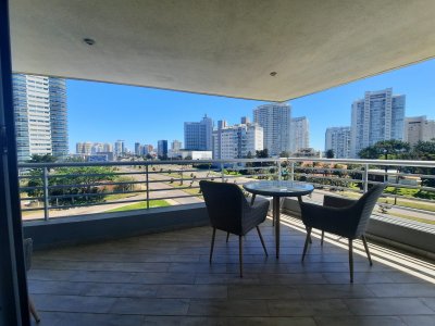 Departamento de 2 dormitorios en venta, Punta del Este