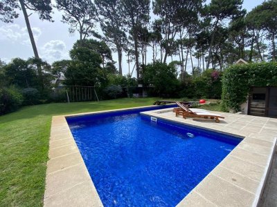  excelente casa en Venta y o Alquiler  Anual 