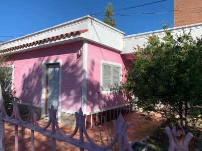 VENDEMOS CASA EN MALDONADO CENTRICA 