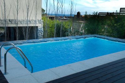 muy linda casa en Altos de manantiales piscina climatizada