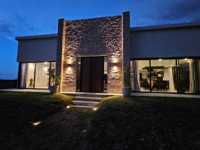 Chacra con Casa a Estrenar