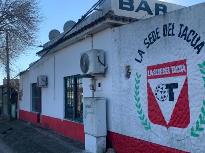 EXCELENTE ESQUINA EN MALDONADO SOBRE AVENIDA
