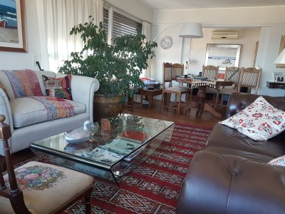 VENTA CON RENTA APARTAMENTO EN PENINSULA PUNTA DEL ESTE