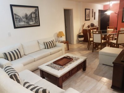 VENTA - ALQUILER TEMPORADA Y ANUAL Apartamento 2 dormitorios Península Punta del Este
