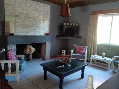 Alquiler casa en El Tesoro -  La Barra