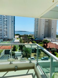 VENTA DE HERMOSO APARTAMENTO A METROS DEL MAR 