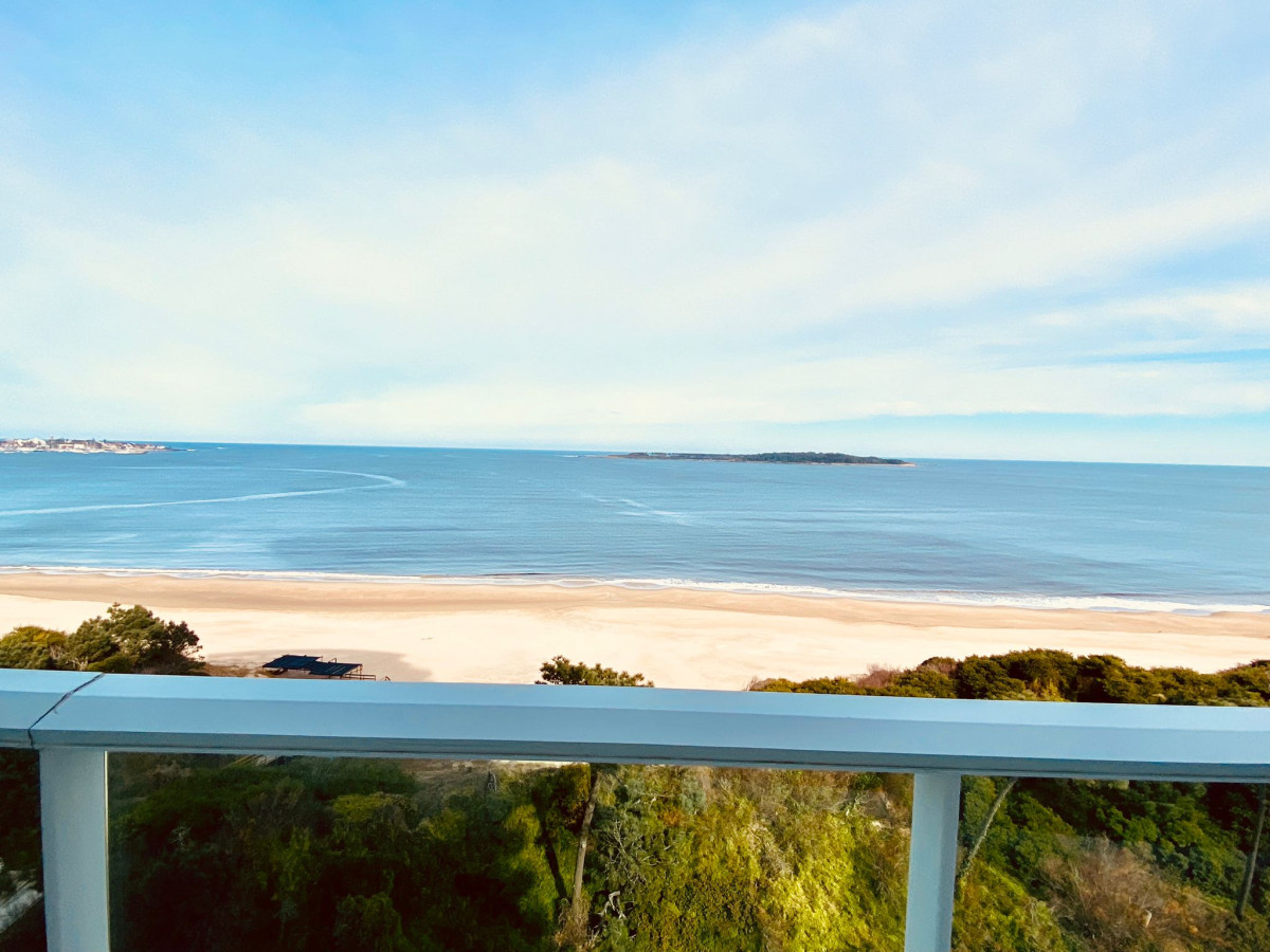 Edificio Paramount Venta 3 dormitorios Mansa