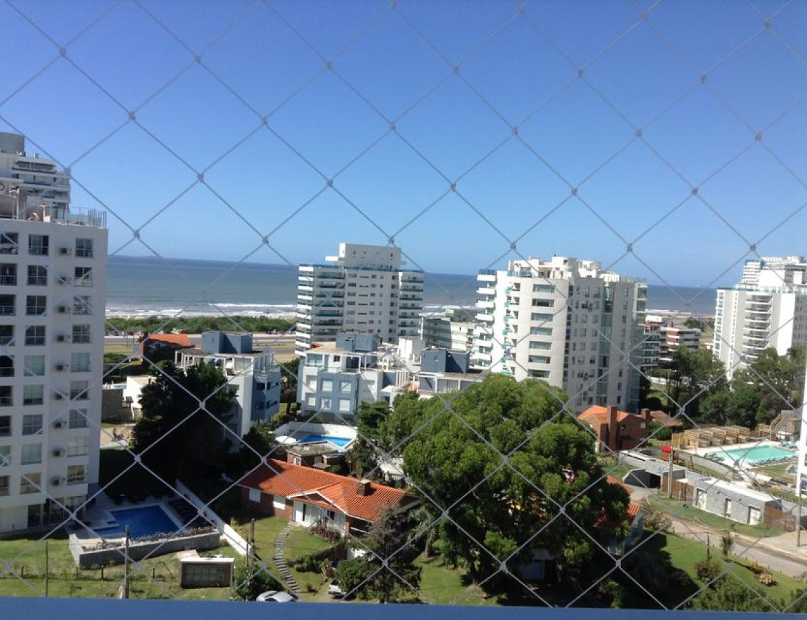 2 Dormitorios y terraza con parrillero propio
