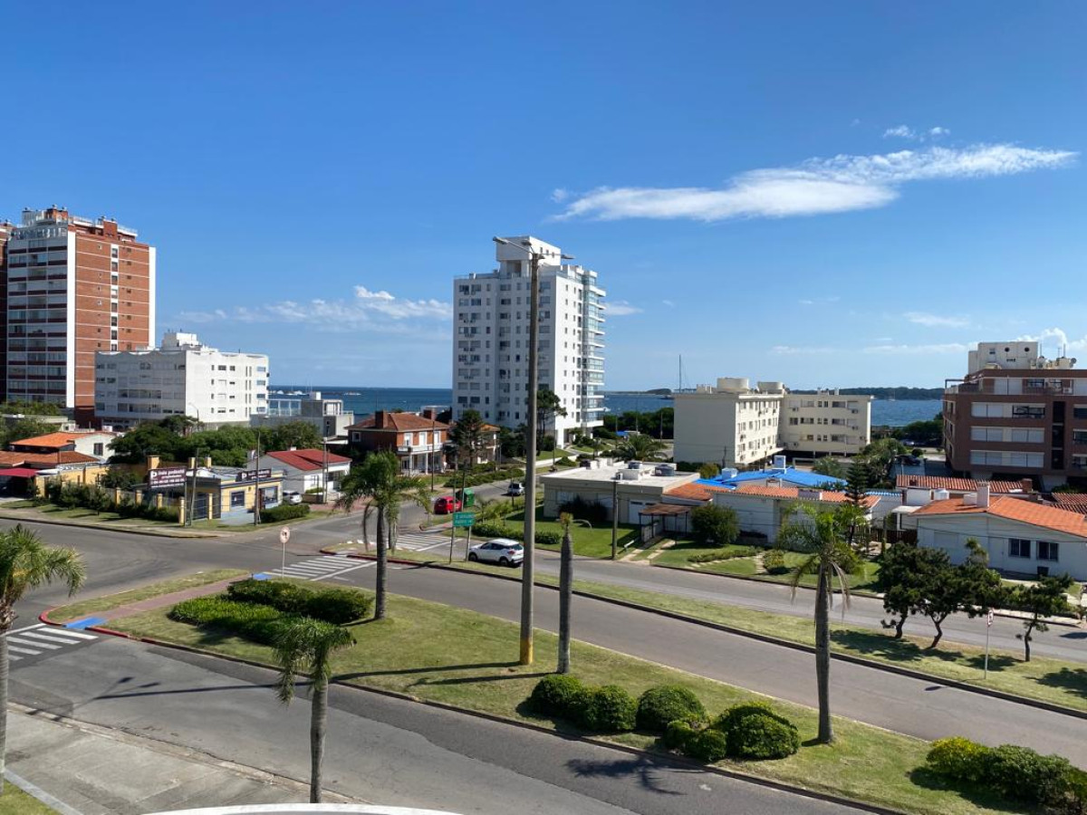 VENTA MANSA 2 DORMITORIOS 