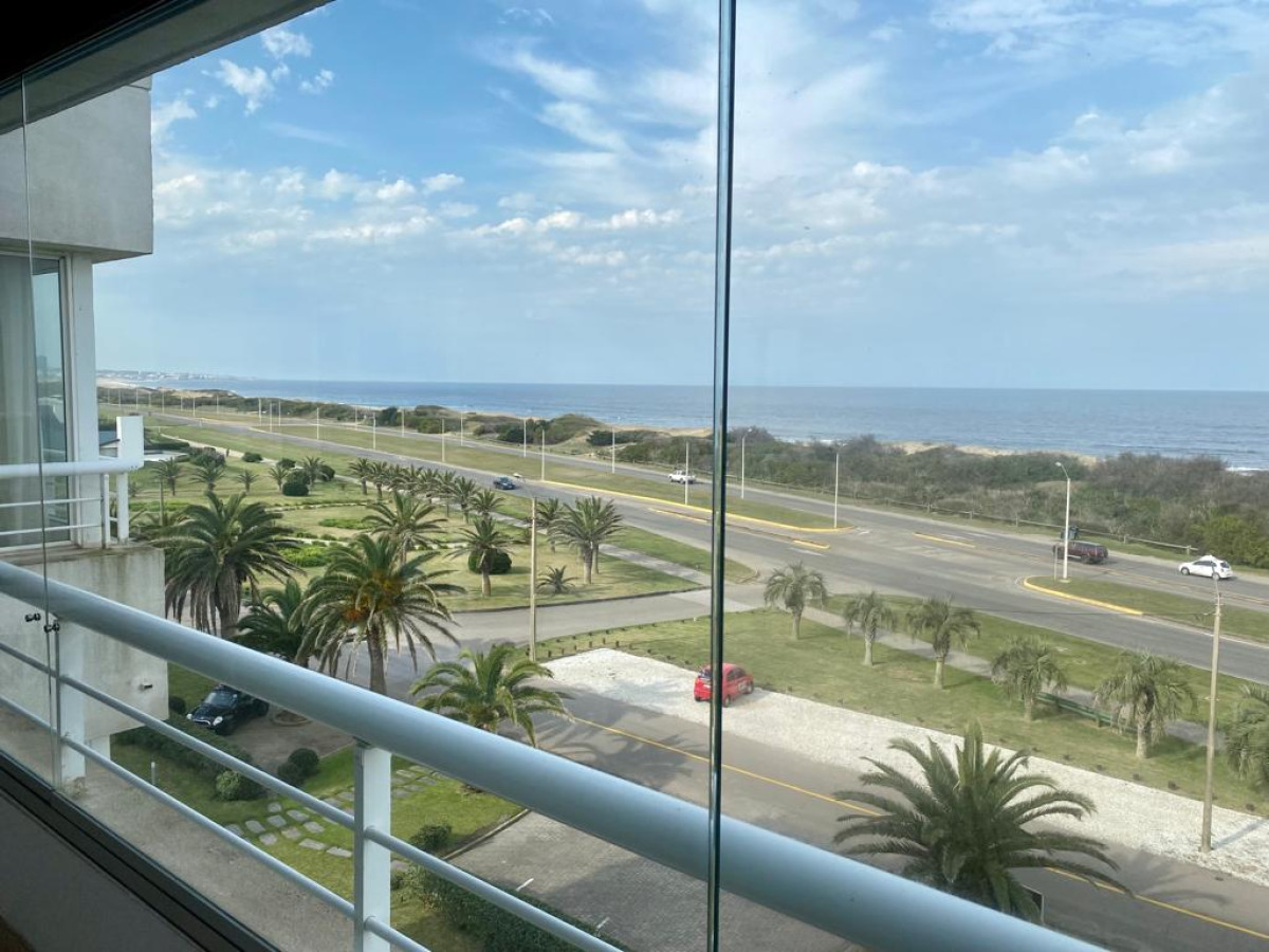 Apartamento en Alquiler 3 Dormitorios en Brava 