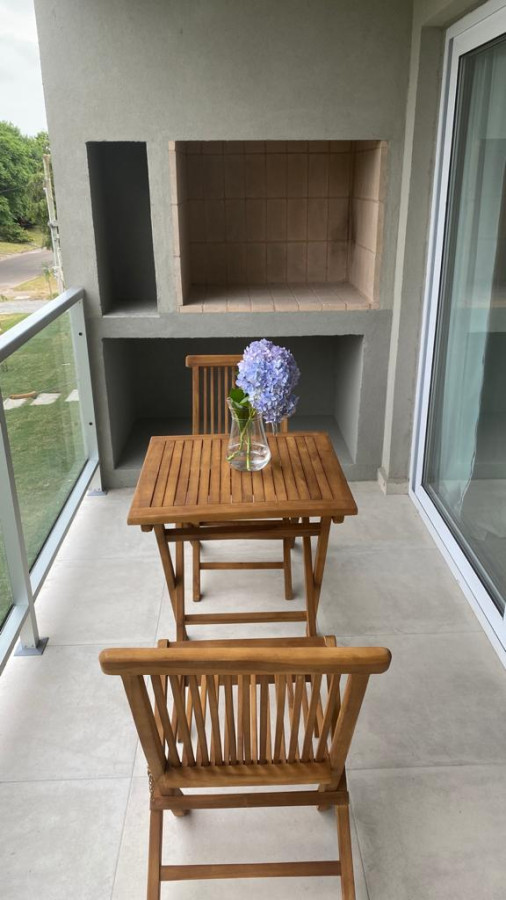 VENTA 1 DORMITORIO  CON PARRILLERO PROPIO