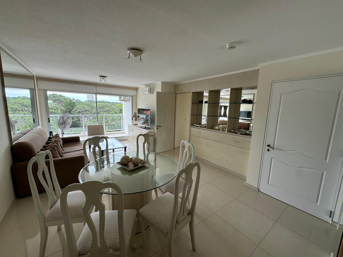 Apartamento en Alquiler, Mansa, Punta del Este, 2 Dormitorios.