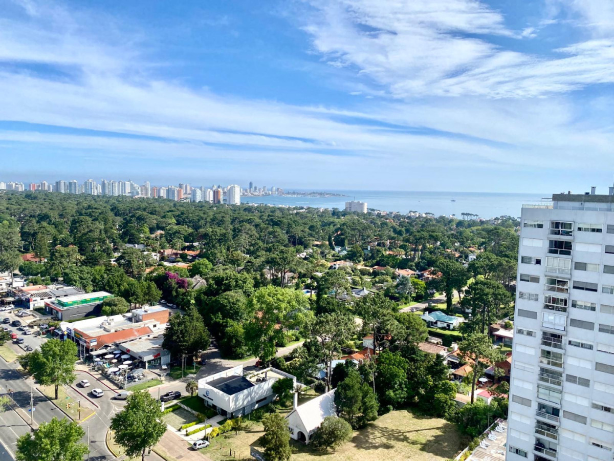 Apartamento en alquiler y venta de 2 dormitorios Punta del Este