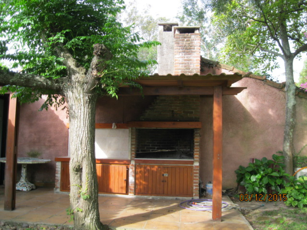 Casa en Mansa de 3 dormitorios en alquiler de temporada
