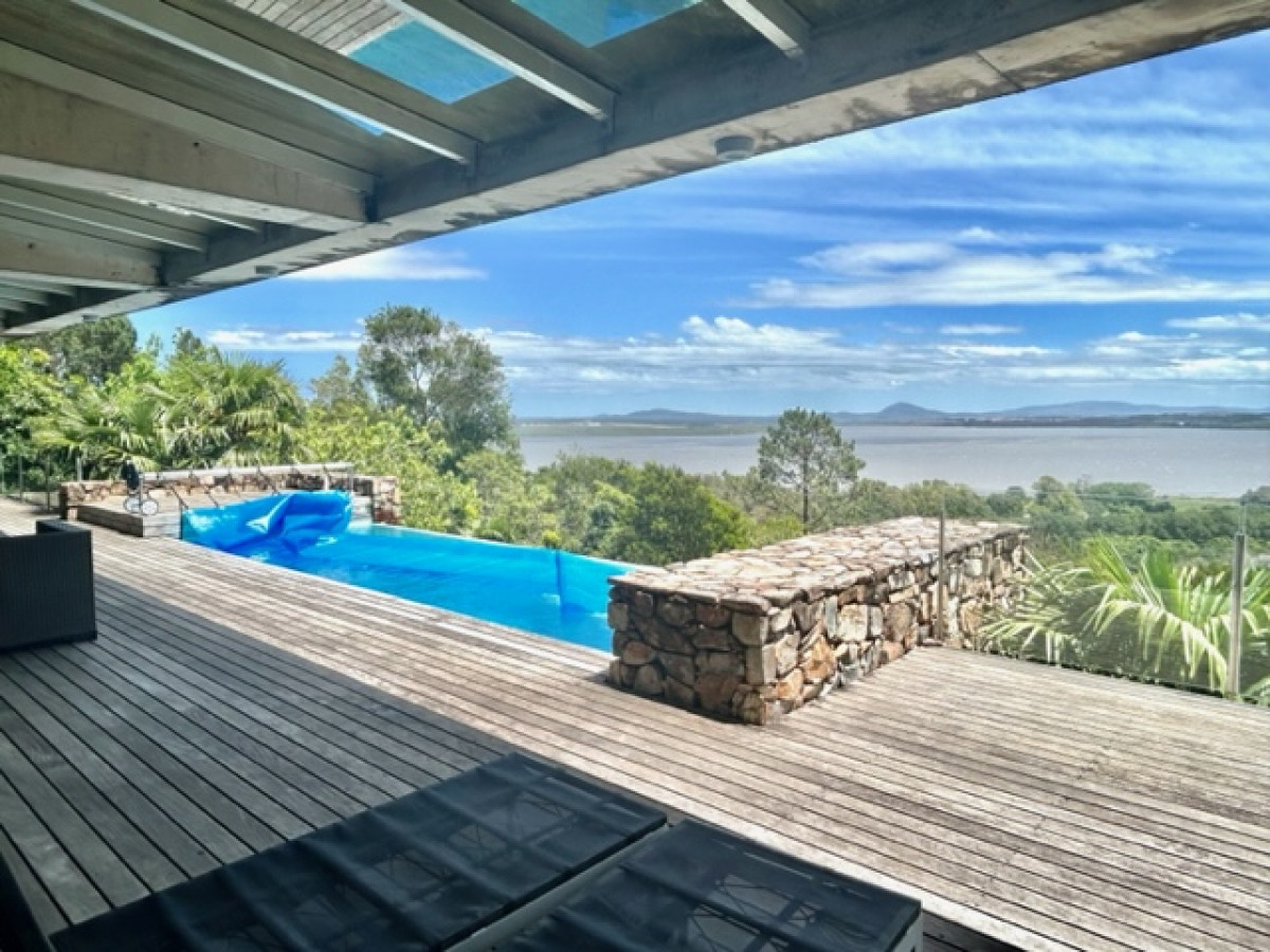 Venta casa con 4 suites