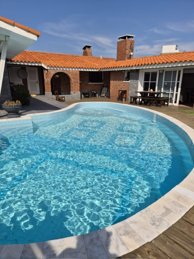 Venta 5 dormitorios y 4 baños