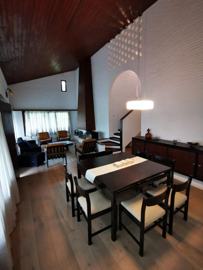 Alquiler Casa con 4 dormitorios