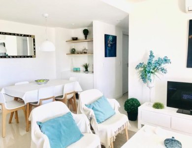 APARTAMENTO EN VENTA Y ALQUILER PLAYA BRAVA CON SERVICIOS A UNA CUADRA DEL MAR 