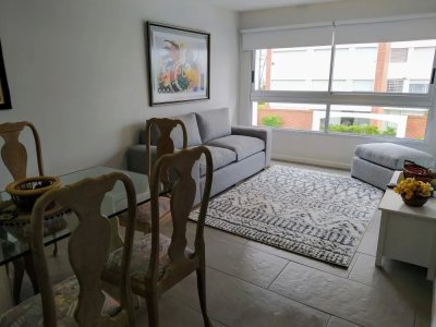 VENTA APARTAMENTO EN PLAYA MANSA A MEDIA CUADRA DEL MAR CON SERVICIOS