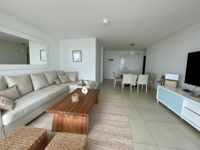 Apartamento a una cuadra del mar con todos los servicios 