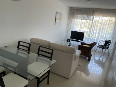 ALQUILER DE TEMPORADA TORRE CON SERVICIOS EN ROOSEVELT 