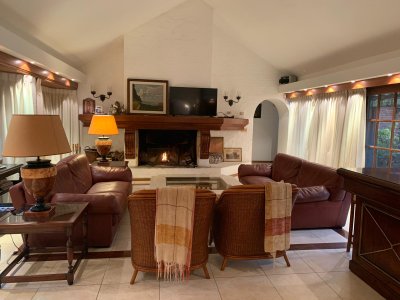 Amplia casa en San Rafael para pasar un vacaciones en familia 