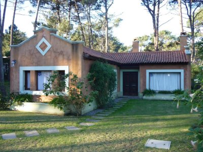 Casa en La Barra, Montoya