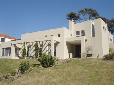 Casa en La Barra, Montoya