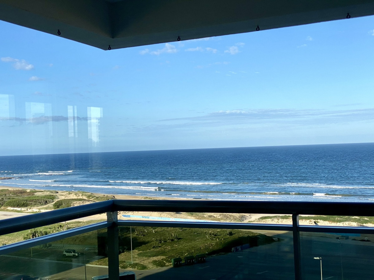Apartamento de lujo en una excelente ubicacion de Punta del Este 