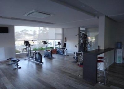 Venta apartamento en moderno edificio en Roosevelt 