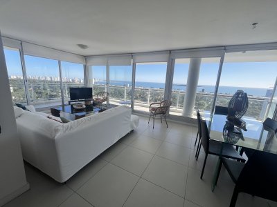 Hermoso apto en VENTA con vista divina a la Mansa 