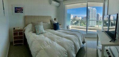 Apartamento en venta y alquiler anual en Torre exclusiva 