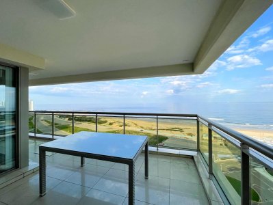 venta hermoso apto frente a la Brava