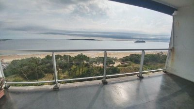 Apartamento en venta Playa Mansa 2 dormitorios