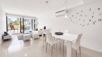 Apartamento de 2 dormitorios en venta en Playa Brava Punta del Este