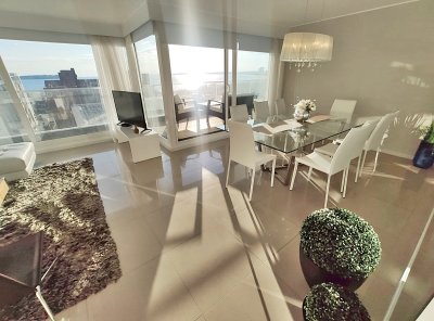 Excelente planta esquinera con vista a Mansa, edificio moderno