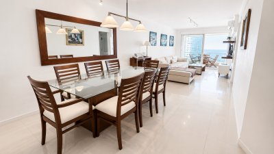 Apartamento en venta y alquiler temporario  3 dormitorios en Playa Brava, Punta del Este