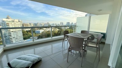 Apartamento de categoría en venta con vista al mar 