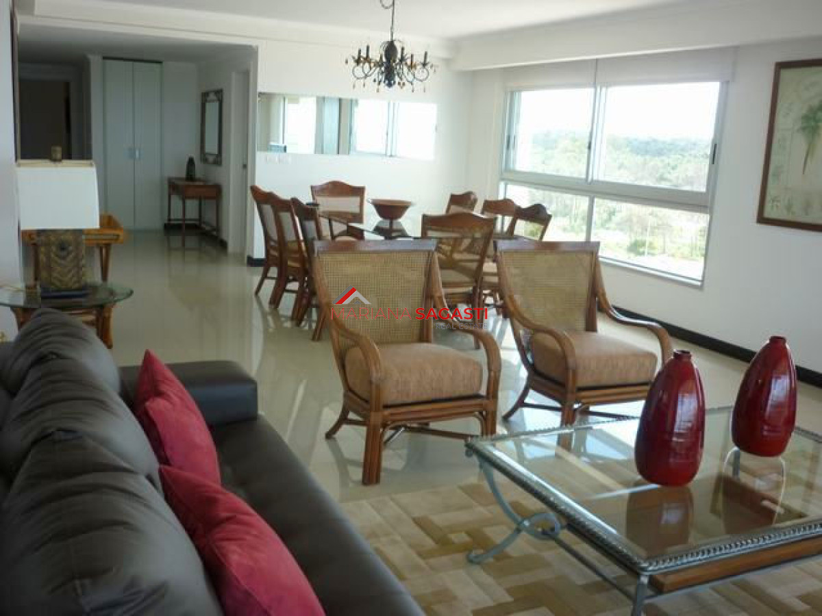 Brava - GoPunta - Portal Inmobiliario de Punta del Este - Maldonado
